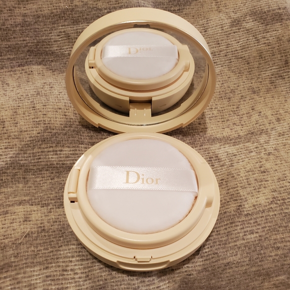 Dior Forever Cushion Powder in Mitzah Collection Package - Rose - Picture 3 of 7